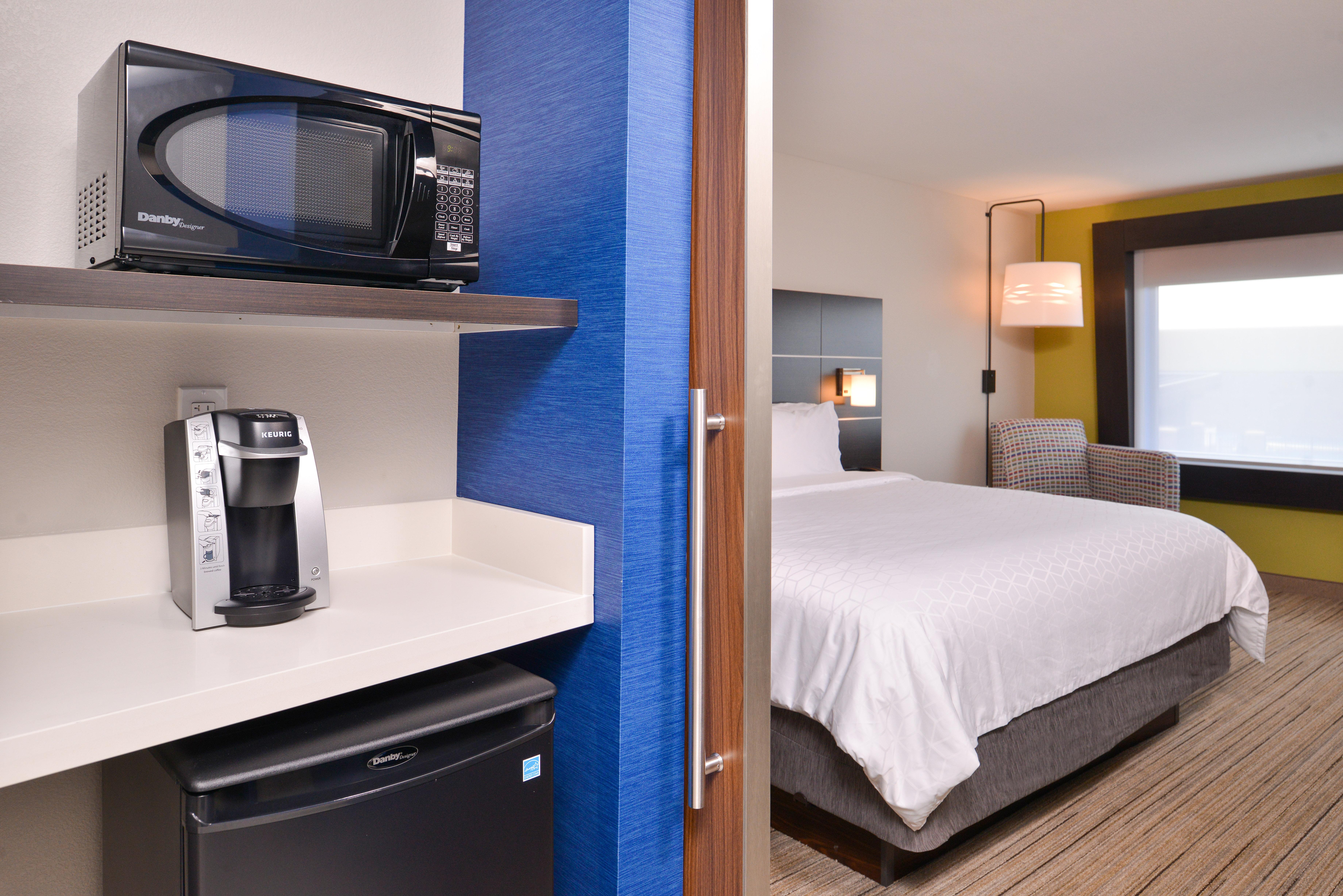 Holiday Inn Express & Suites - Olathe West By Ihg Exterior foto