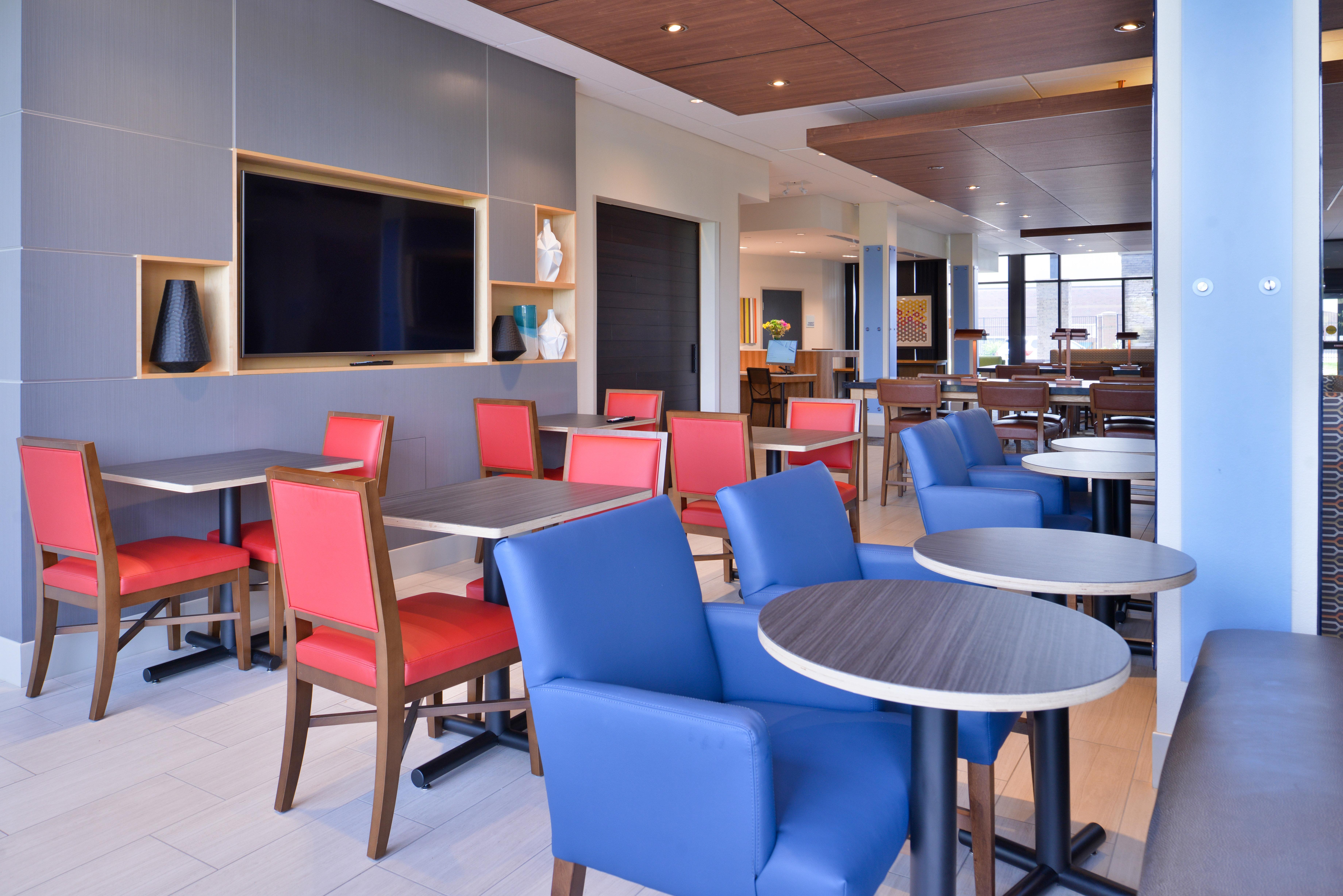 Holiday Inn Express & Suites - Olathe West By Ihg Exterior foto